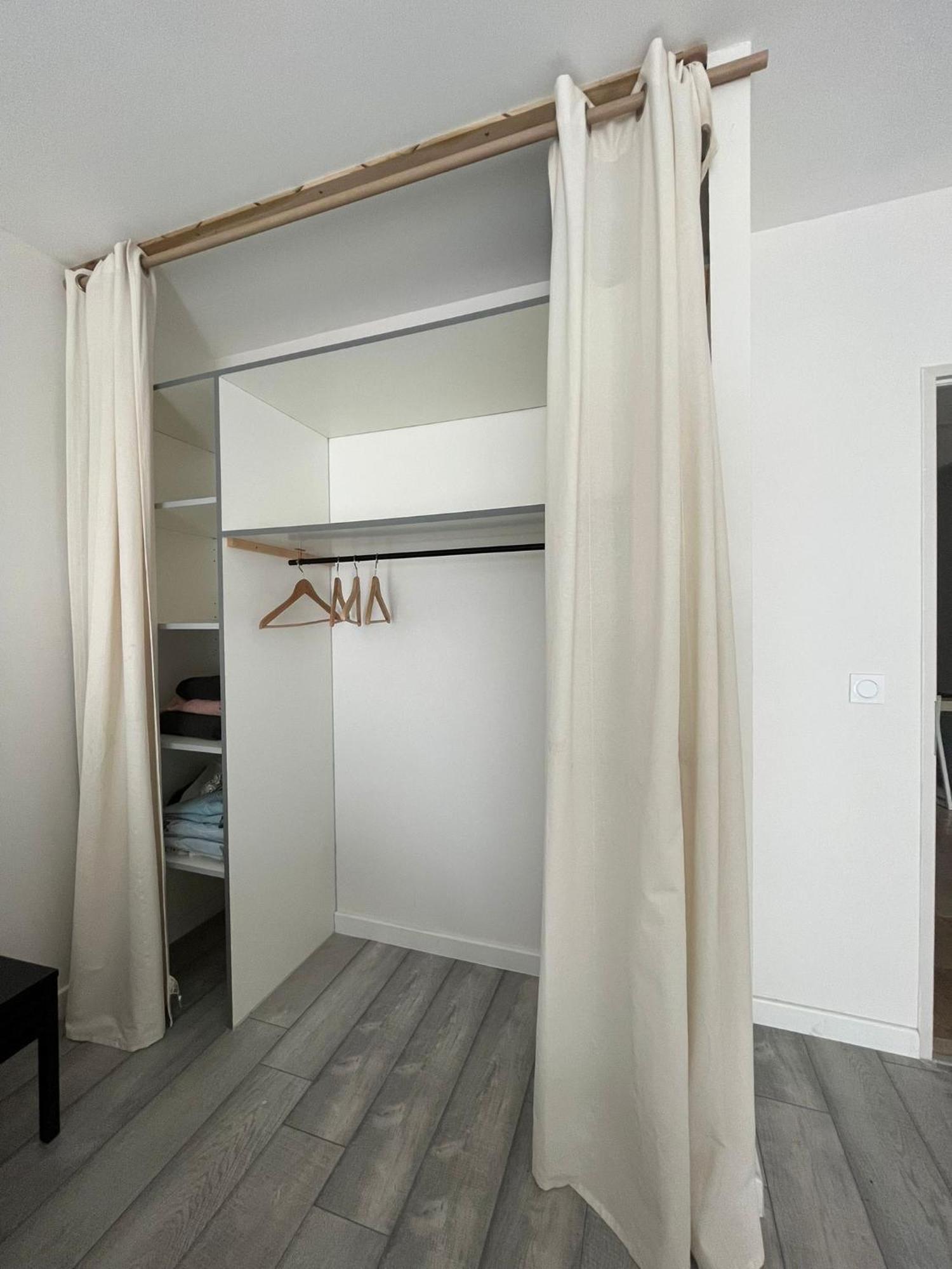 Apartment Orange Allure Flats